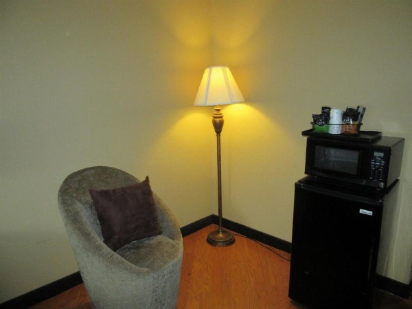 Baymont by Wyndham Columbia Fort Jackson image 23